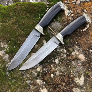 Cuchillo de Caza Clásico de Damasco