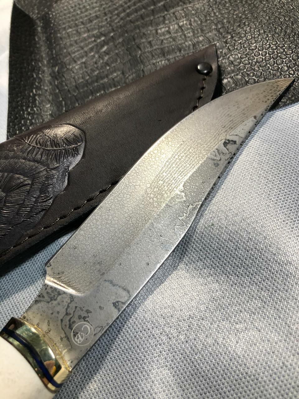 Cuchillo de Caza Halcón de Damasco Laminado - Imagen 4