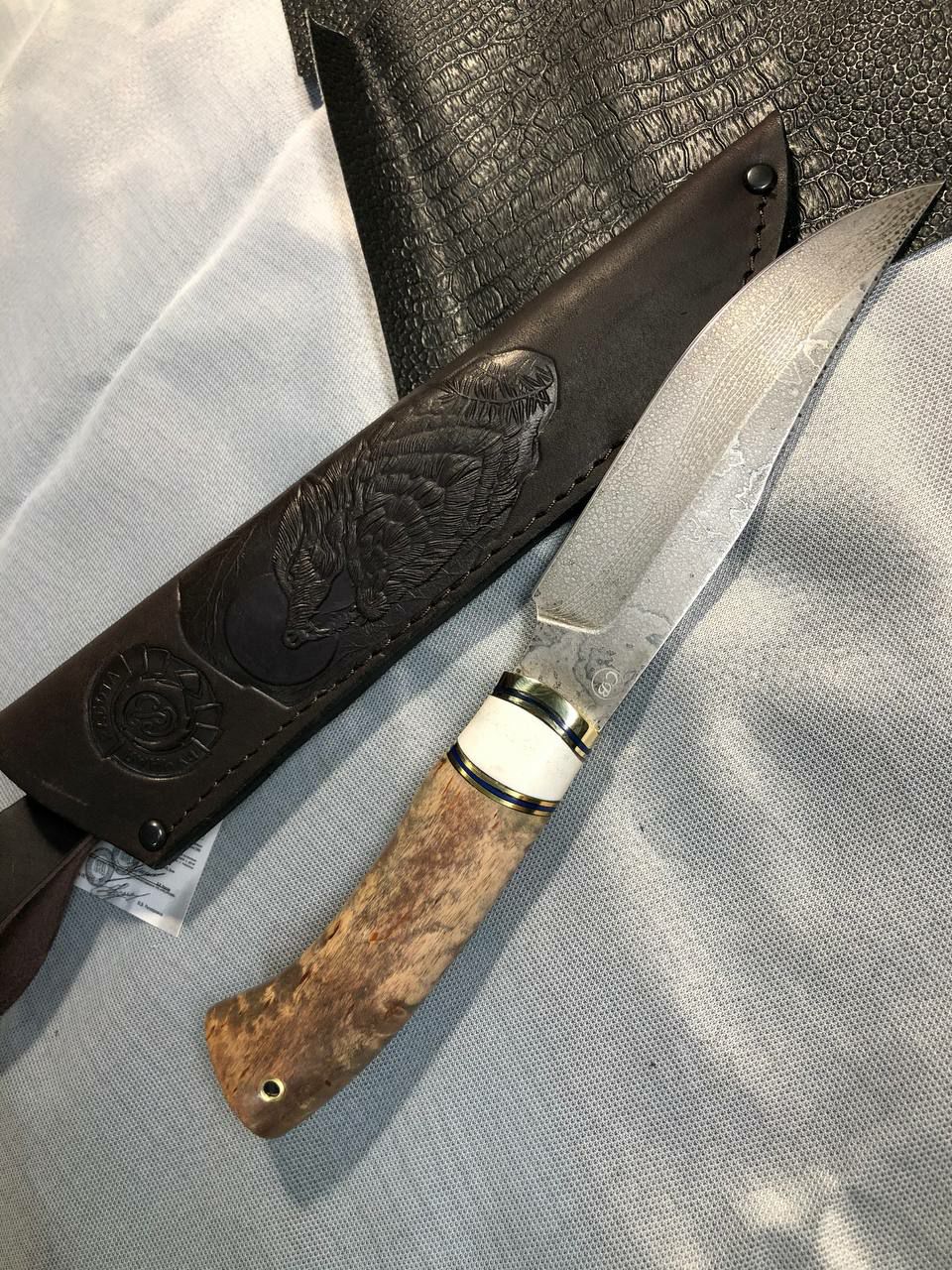 Cuchillo de Caza Halcón de Damasco Laminado - Imagen 2