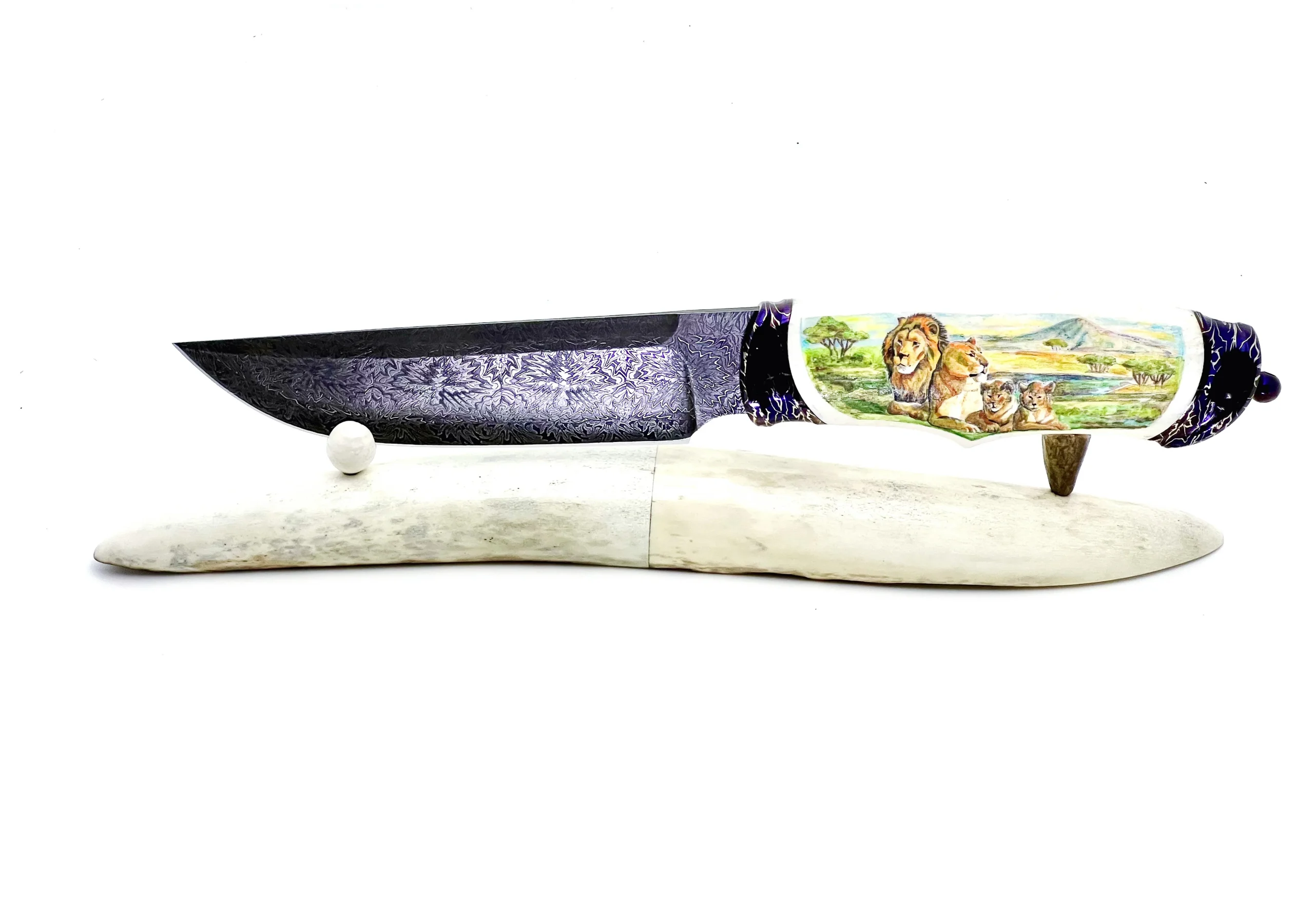Cuchillo de Caza de Acero Damasco Mosaico y Mango de Colmillo de Morsa con Scrimshaw - Imagen 2