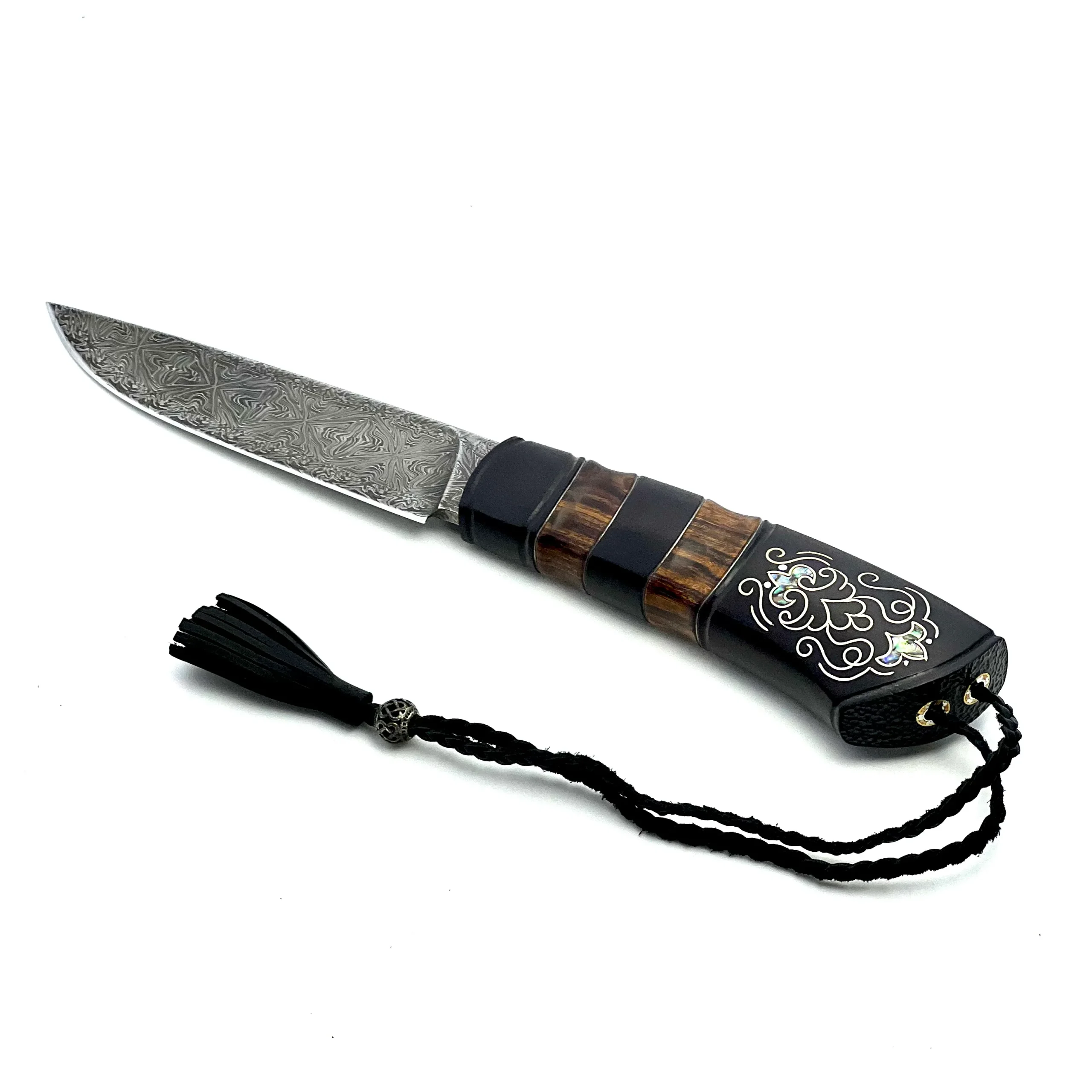 Cuchillo de Caza de Damasco Mosaico con Mango de Carpe y Ironwood - Imagen 5