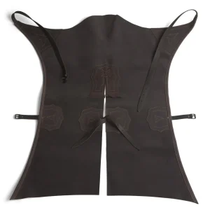 Zahón Artesanía Ramírez Ruiz con Adornos Cosidos en Cuero Engrasado