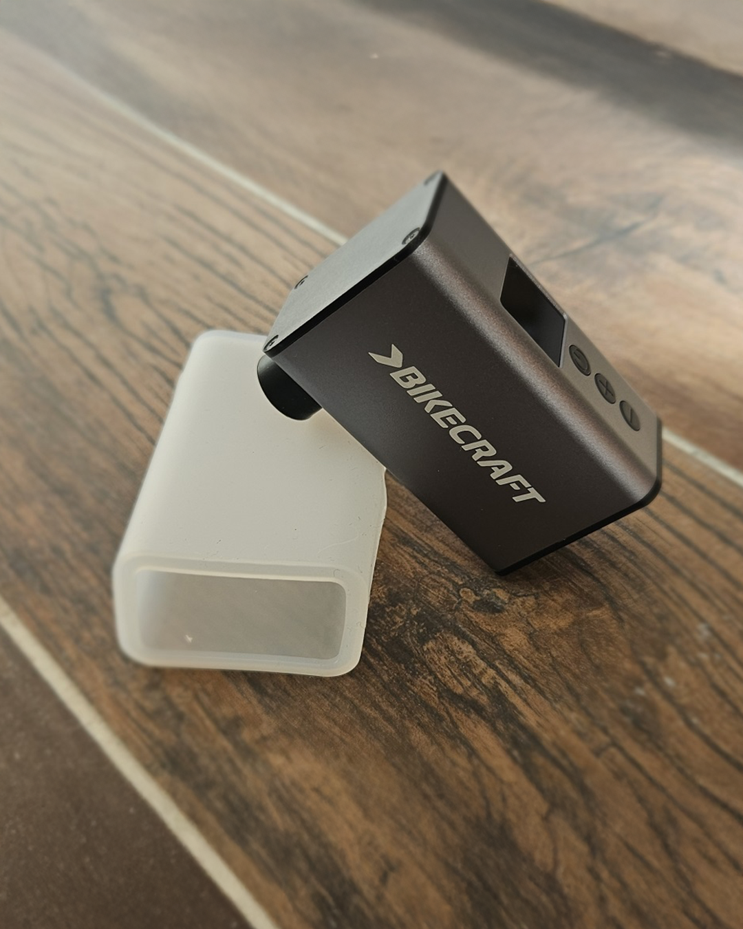 Mini Inflador Eléctrico Bike Craft A3 Mini Ultraliviano 100 PSI Pantalla LCD - Imagen 4