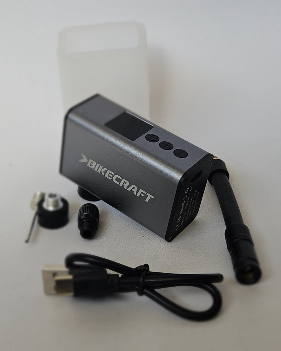 Mini Inflador Eléctrico Bike Craft A3 Mini Ultraliviano 100 PSI Pantalla LCD - Imagen 9