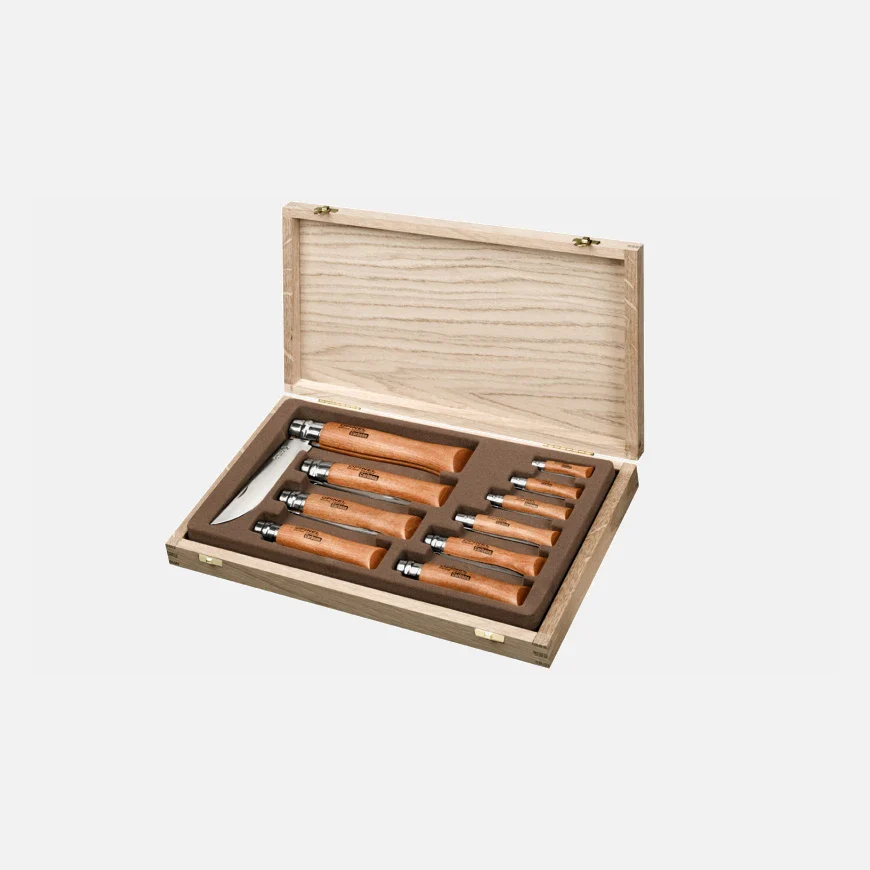 Colección 10 Cuchillos de Bolsillo Opinel Carbono
